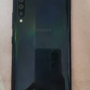 99新samsung A70超勁電量6十128雙卡香港行貨淨機備用及主機都冇問題一切正常九龍灣...