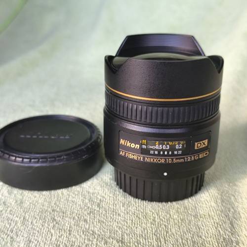 Nikon AF10.5mm f/2.8G ED