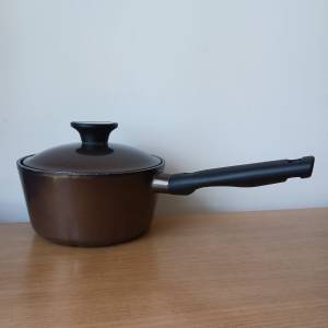 美國康寧餐具Corningware 2L 單柄鍋 single handle pot