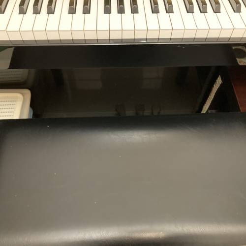 Yamaha YS1 直立式鋼琴