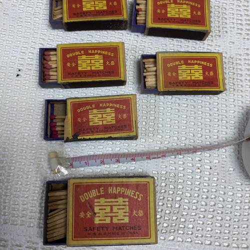 全取：懷舊雙喜火柴盒（有兩個有瑕疵)