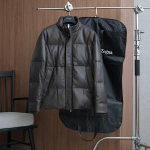 全新Ermenegildo Zegna小牛皮羽絨