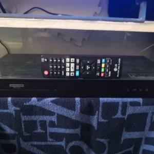 LG UP-970 真4K UHD 藍光机(100%運作全正常,靚仔小用) up