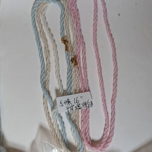 一手四款玻璃珠/頸鏈 3mm珠及三孔鋁條diy, 如照片顯示全部共售250元