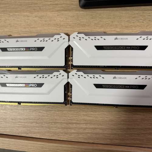 Cosair Vengeance RGB DDR4 32GB (8*4) 3600Mhz 記憶體 Ram