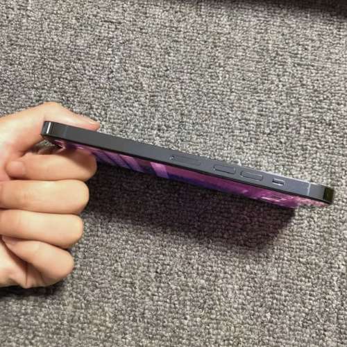 iPhone 13 pro max 1tb 電池效能96 ％，送Magsafe Case及玻璃貼