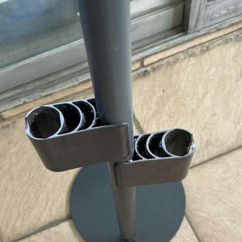 Dyson吸塵器座地式收納架 + 充電底座 HK$50.00 實物如圖