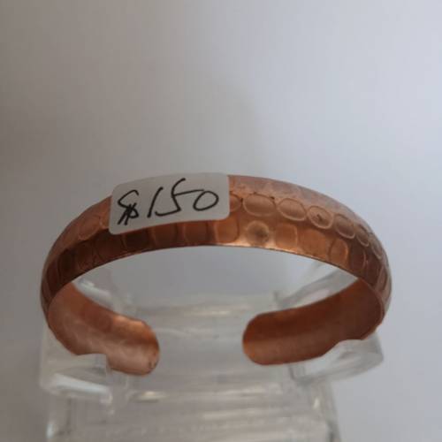 半價清貨， 一手四隻紅铜手鈪市場罕有，  自用或收藏佳品，四隻原價共售760元，現...