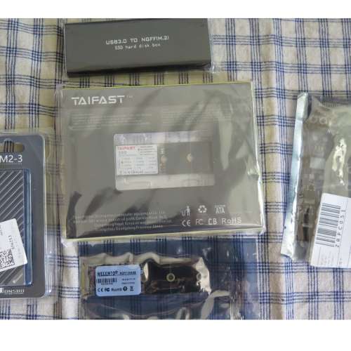 M2 NGFF Weijinto 256gb + Taifast 120gb