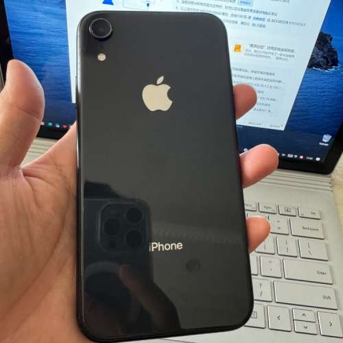 Apple iPhone XR 128G 黑色 港行，雙咭雙待，功能全部正常運作，電池效能96 %，電池...