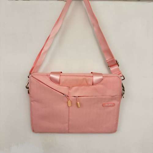 95% NEW - 粉紅色iPad/電腦袋 Pink iPad/Laptop Shoulder HandBag