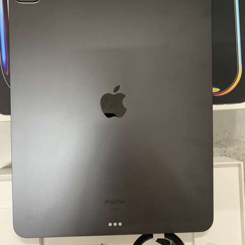 99%New US iPad Pro 13-inch M4 WiFi 256GB (2024) Space Black 保到3-11-2026