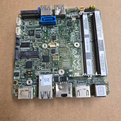 壞 INTEL 第七代i5 NUC7i5DNB