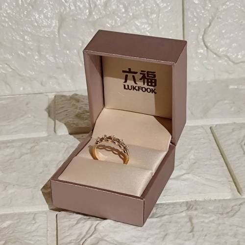 全新行貨LUKFOOK Deaar Q 18K/750金鑽石戒指 有單 有保用