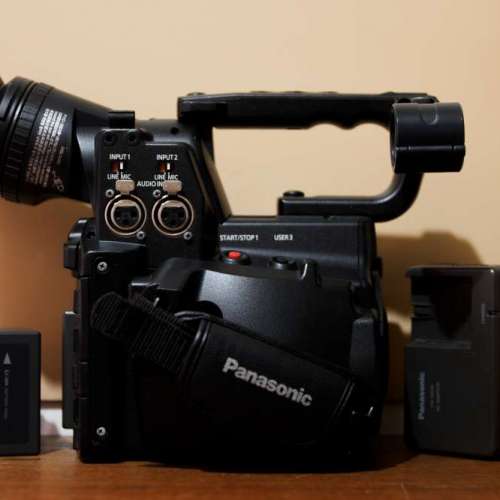 Panasonic AF100 M43 video cam