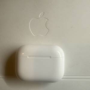 AirPods Pro 3 充電盒 購自Apple store 有單保養11/2026