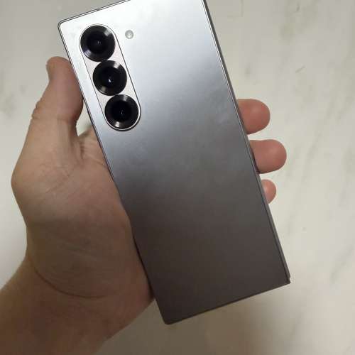 全網最平🔥Samsung galaxy fold 6 12+512美版單卡+esim銀色可換iphone或ipad