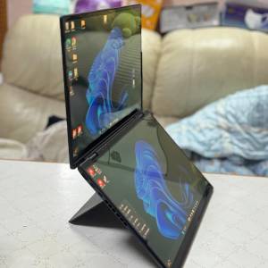 Asus Zenbook Duo 雙螢幕筆記型電腦