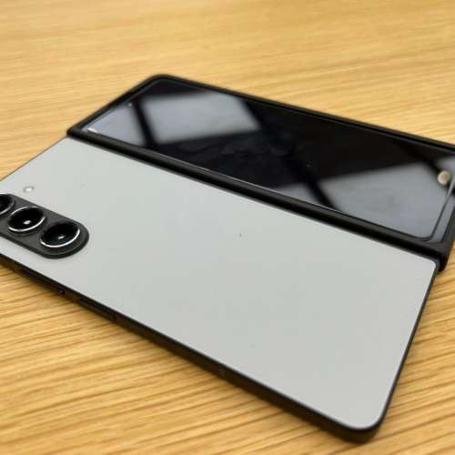 低玩samsung fold 5 12+512 sky blue港行全套