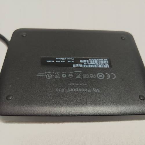 WD My Passport 500GB 2.5&rdquo; HDD 跟USB cable