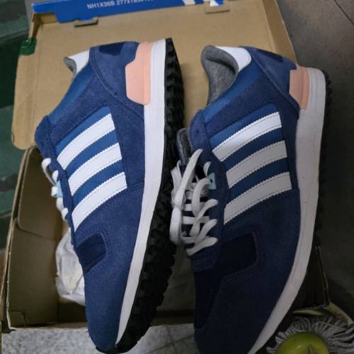 adidas GAZELLE 女裝運動鞋