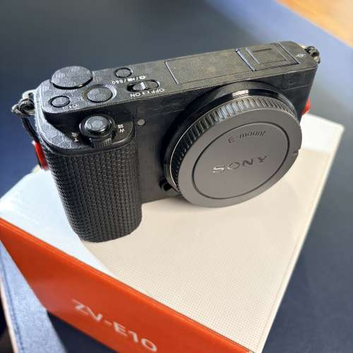 行貨Sony Zve10 淨機唔包鏡頭 6月買仲有1年2個月保養 ZV-E10 zv e10不是 a6100 a63...