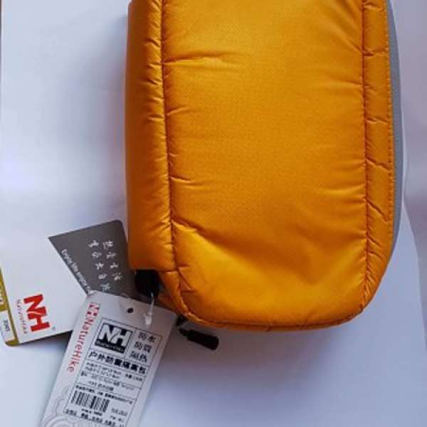 全新 Naturehike 户外防震防水/隔熱收納包 ~ 黃色