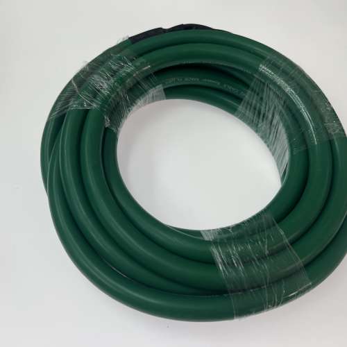 美國 碳纖維鍍金香蕉插頭喇叭線 ( 全新 )