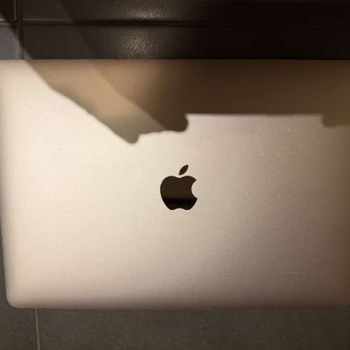 Macbook Air 13" i5 8G ram 256G SSD