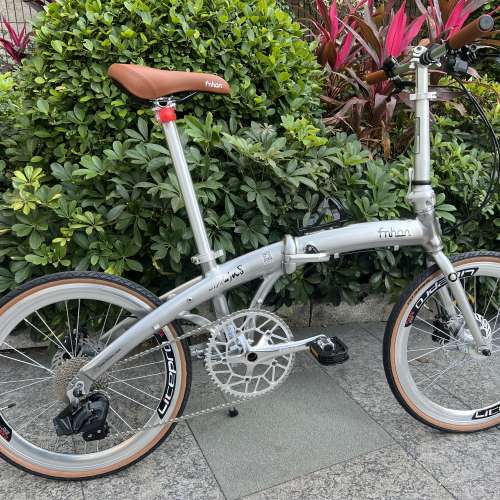 拉絲銀色 全新電變款2025 FNHON PD2018 輪峰電變12速 油剎 20吋 451 平焊鋁合金車架...