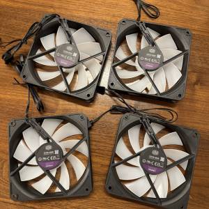 COOLER MASTER ARGB跟機箱風扇
