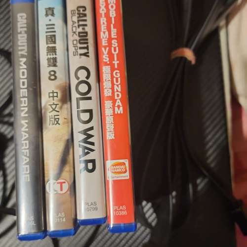 Sony PlayStation 4 Pro 1t 黑色遊戲機全套連game [留意內容]