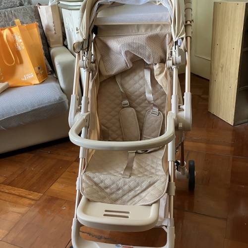 全新半價嬰兒車