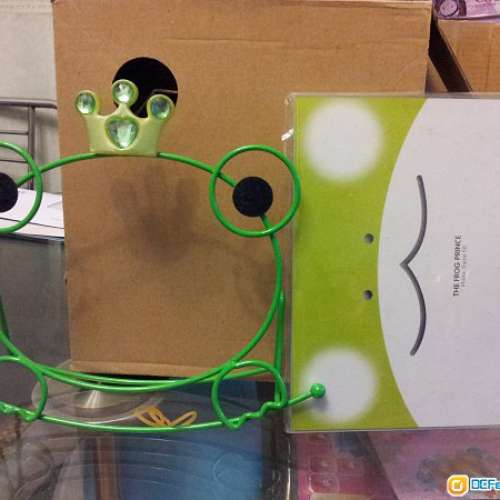 全新3R格式相架_豬仔及青蛙各一個