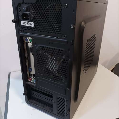 i3 10100 16gb 240gb ssd GTX1050 Ti