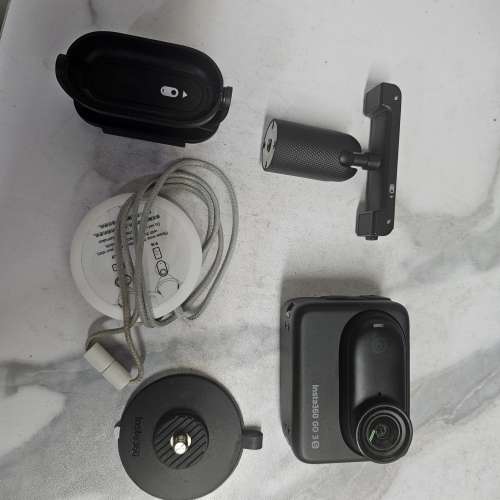 放二手黑色go3s 128g