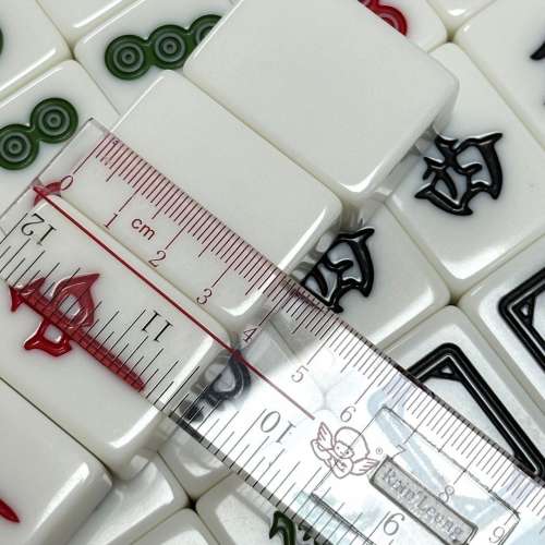 100% 全新：象牙色廣東麻將連膠盒 Mahjong