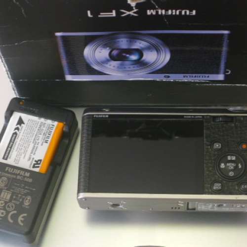 Fujfilm XF1 銀黑色