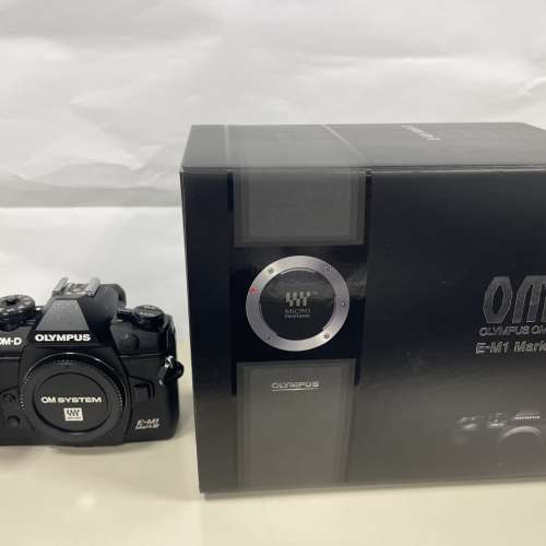 一堆Olympus 相機 及鏡頭