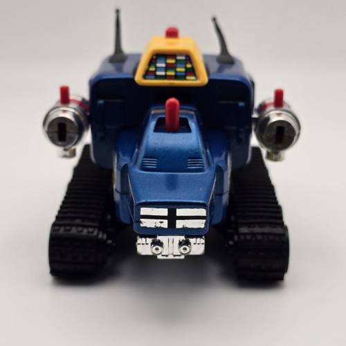 大鐵人17 鑽地車 popy PB-10 超合金當時物