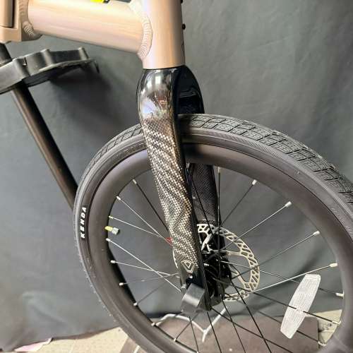 優惠價 (飛輪40T) 2026 JAVA NEO 12速電變 油剎桶軸 碳叉 20吋406 鋁合金折叠車 （...