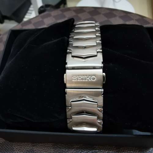 全新 Seiko Coutura 太陽能電波限量版手錶