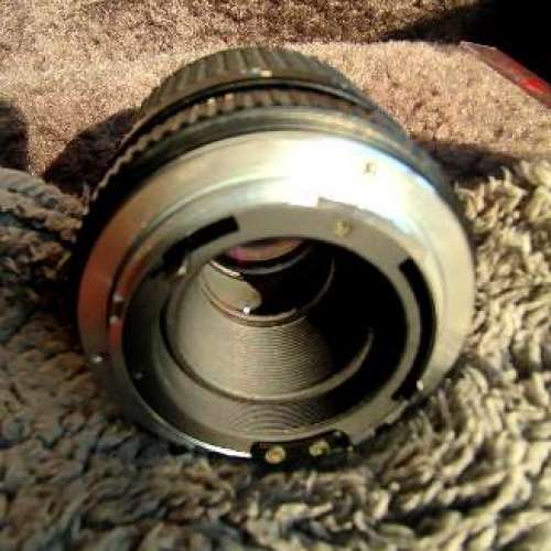 135 2.8 小巧單反相機大光圈長鏡F2.8全開就不錯，色彩佳