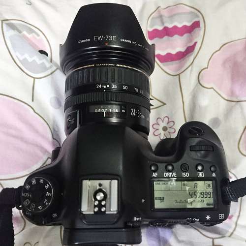 Canon EOS 6D body + BG-E13 battery grip + EF 24-85mm f3.5-4.5 USM lens