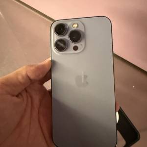 iPhone 13pro 256gb,港行極新，電池健康度86，冇修冇拆，所有原裝，所有功能正常！