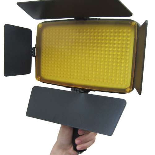 DV-360 LED錄像燈 (附擋光板)