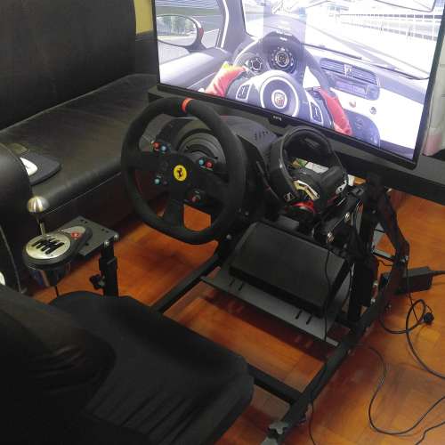 Thrustmaster T300 Ferrari Alcantara Edition + TH8A + 車架 Sim Racing