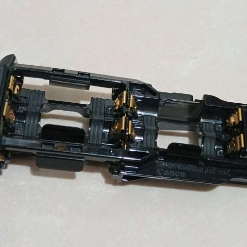 Canon原廠單反相機直倒2A電池槽~BGM-E11A, BGM-E14A, BGM-E16A全新未用~配對EOS 5D...