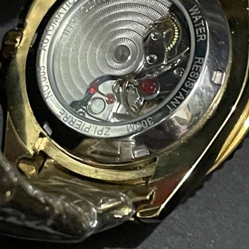 頂級玩具金遊艇腕錶