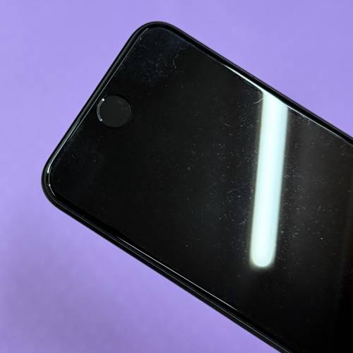 Apple iPhone SE3 (Gen 3 第三代) 64GB Mid-night Black Color Upgraded to iOS26